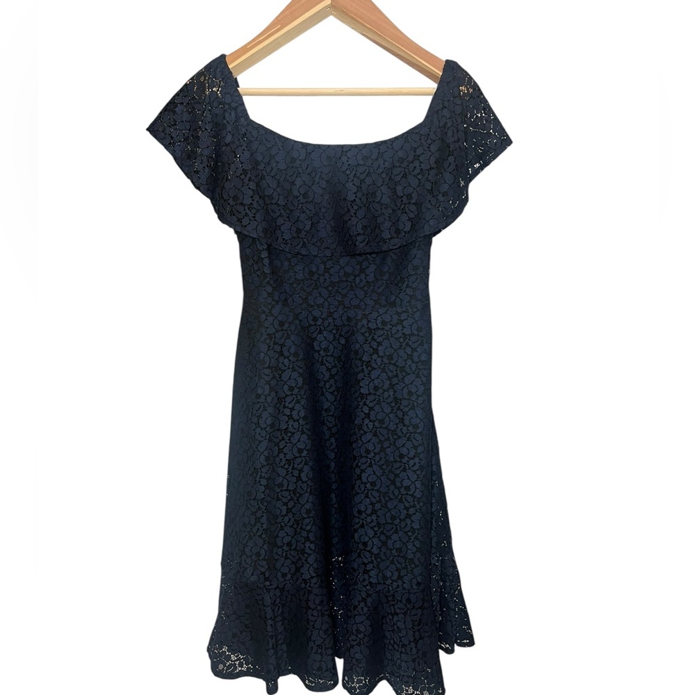 Banana Republic off the shoulder Navy Lace Midi Dress size 2p - Picture 3 of 6